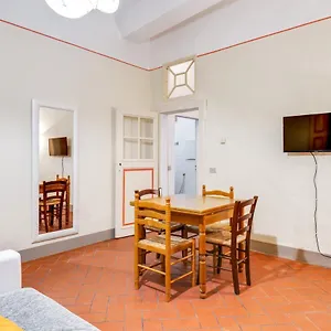 Appartamento Dimora Fillungo - Affitti Brevi Italia, Lucca